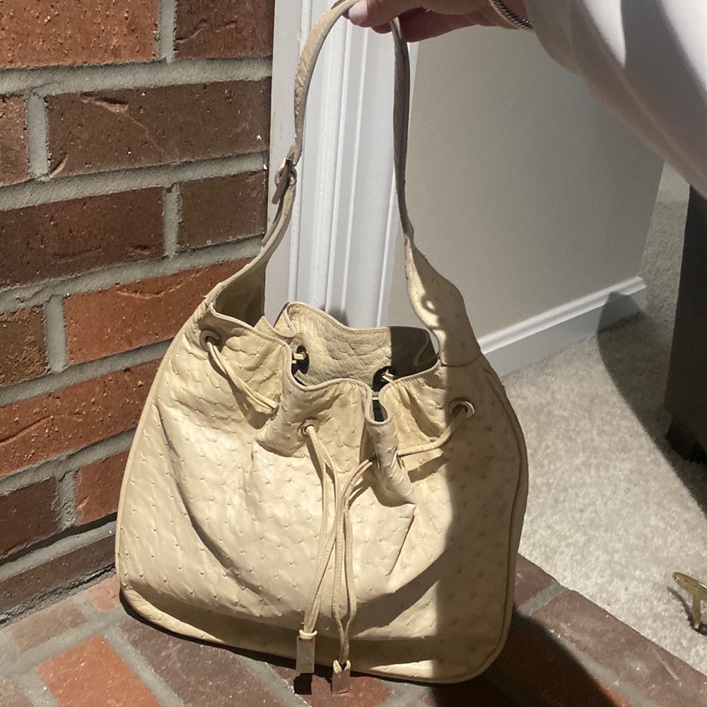 Gucci one handle cream bag
